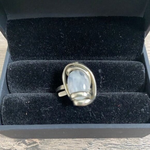 White Beach Sea Glass Adjustable Silver Ring Sz 7 - Picture 1 of 10